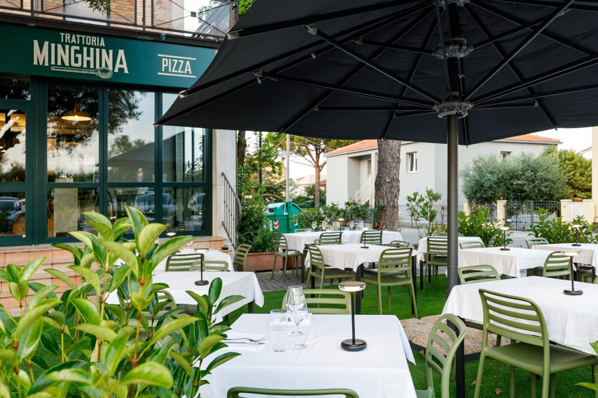Hotel Classicano Равенна Экстерьер фото